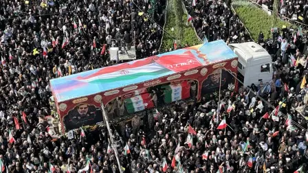 Imagen de los funerales de Estado celebrados este sábado en Teherán por 60 personas, entre ellas altos cargos militares y científicos nucleares.