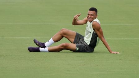 Kylian Mbappé de Real Madrid participó del último entrenamiento del Real Madrid, en The Gardens North County District Park de Palm Beach, Florida.
