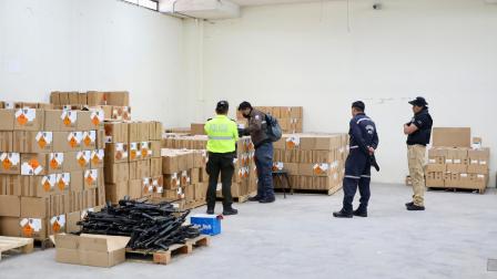 Uno de los allanamientos se efectuó en el Departamento de Almacenamiento de la Dirección Nacional de Logística de la Policía