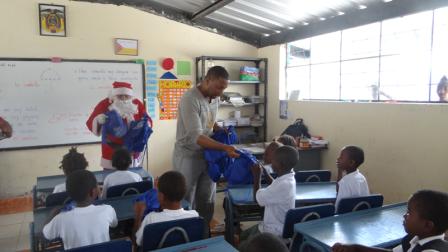 Ulises de la Cruz, exseleccionado de Ecuador, creo la fundación Fundecruz en Piquiucho.
