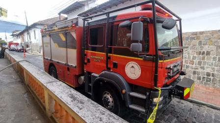 Una persona falleció en un incendio estructural en el Centro de Quito. 19 de julio del 2025.