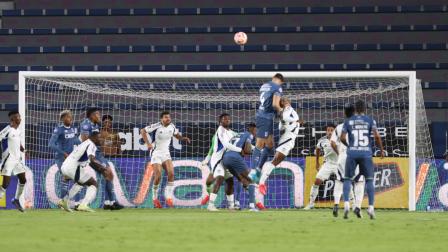 Se disputó el cotejo postergado entre Universidad Católica vs Emelec por el campeonato LigaPro el miércoles 25 de junio.