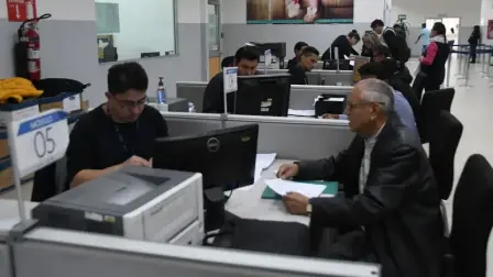En el Estado se reducirán al menos 5 000 plazas de empleo de acuerdo al nuevo Plan de Eficiencia Administrativa que lleva adelante el Gobierno.