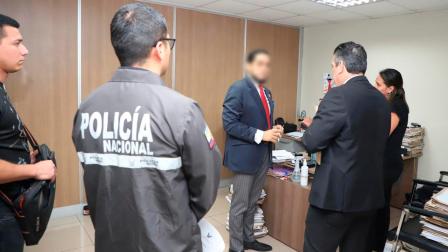 En un operativo fue detenido un Juez en Guayas.