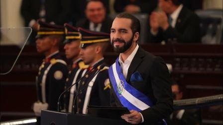 El Congreso de El Salvador ratificó la reelección presidencial indefinida y alarga el período presidencial a seis años.