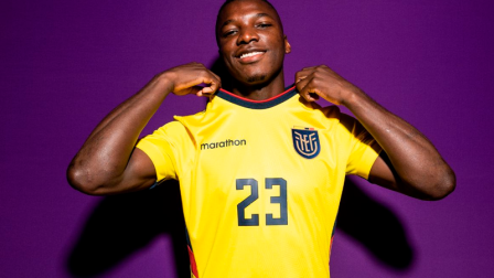 Moisés Caicedo quedó campeón con el Chelsea y disfruta sus vacaciones en Ecuador.