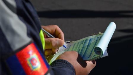 Los vehículos que deben acatar la medida de Pico y Placa en Quito son automóviles y motocicletas.