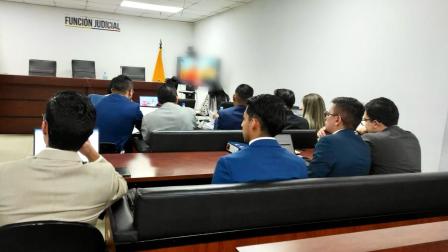 Audiencia de vinculación de cuatro personas naturales y una jurídica por delincuencia organizada con fines de extorsión en Quito.
