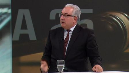 Un análisis con Andrés Castillo, asambleísta de ADN; Franklin Ramírez, docente de la Flacso; Francisco Rocha y Sol Borja, periodistas.


Con Andrés Carrión