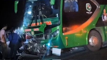 Bus del club deportivo Mushuc Runa sufrió un siniestro de tránsito la noche del 10 de agosto del 2025, en la vía Montalvo-Babahoyo.