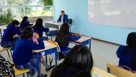 Los estudiantes de la Sierra y Amazonía regresarán a clases el lunes 1 de septiembre del 2025, de forma escalonada