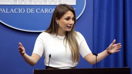 Carolina Jaramillo es la portavoz del gobierno de Daniel Noboa que aclaró sobre el costo de los pasajes aéreos