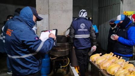 La Agencia Metropolitana de Control clausuró local clandestino en Chillogallo, en el sur de Quito.