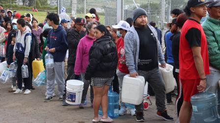 Moradores del sur de Quito no tuvieron agua durante 15 días aproximadamente en el mes de julio debido a una rotura en una tubería en la planta de captación La Mica.