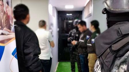 Personal de la Policía Nacional y de Fiscalía realiza allanamientos en Guayas y Pichincha.