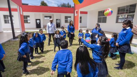 Más de 1.7 millones de estudiantes regresan a clases en la Sierra Amazonía desde este lunes 1 de septiembre