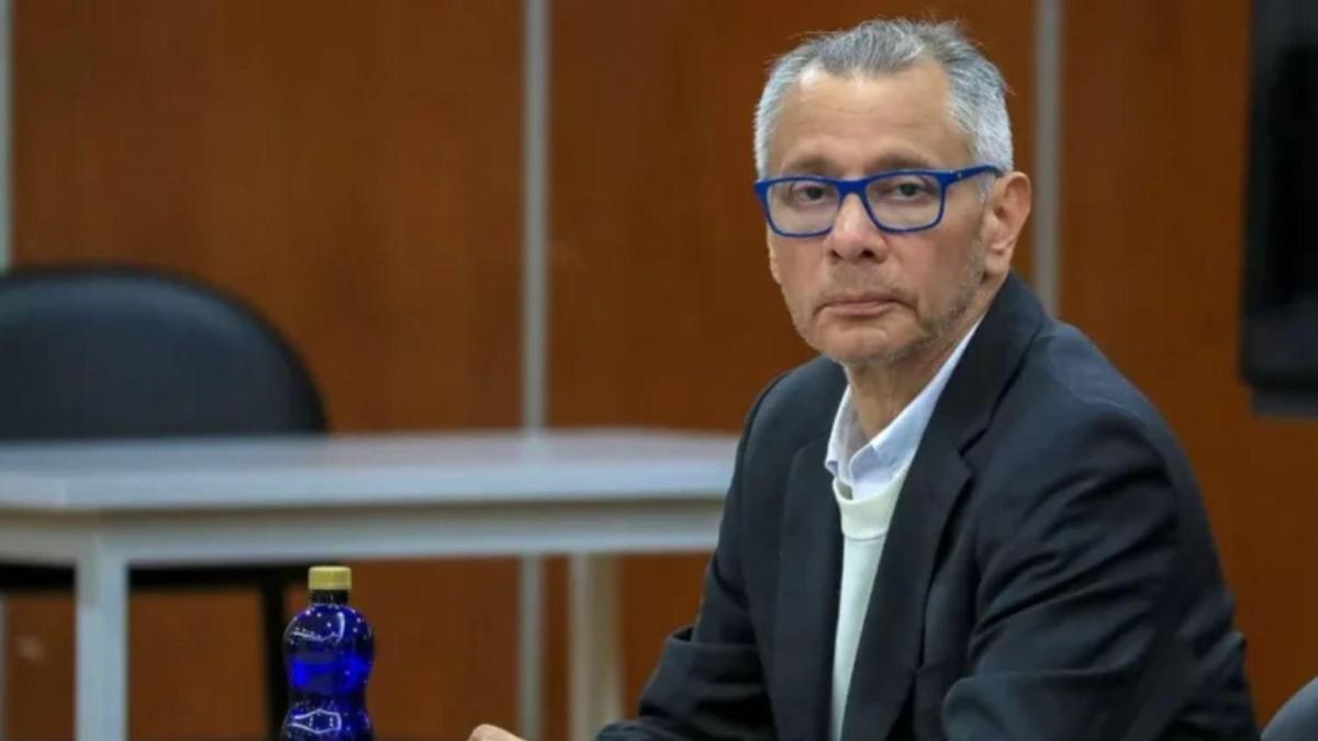 Presidente de Colombia, Gustavo Petro, pide libertad para Jorge Glas y ...