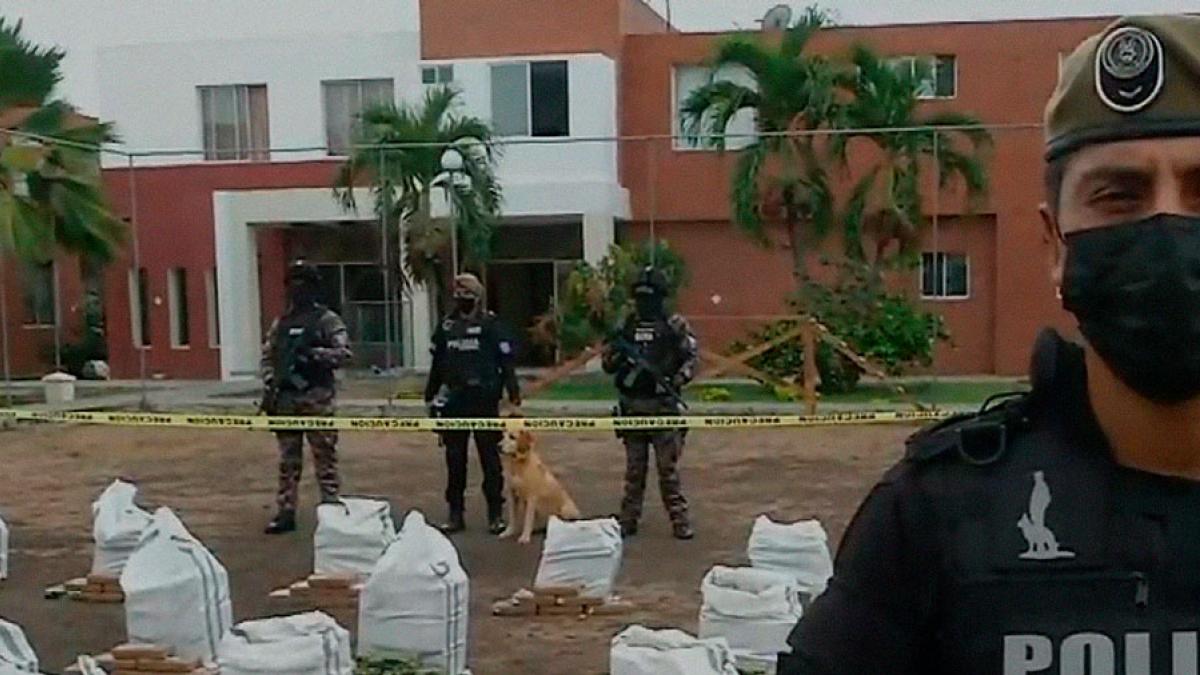 Policía decomisó una tonelada de droga en el puerto marítimo de Guayaquil