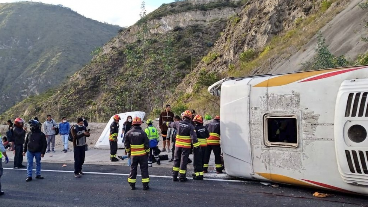 1 fallecido y 20 heridos deja un accidente en la Panamericana Norte