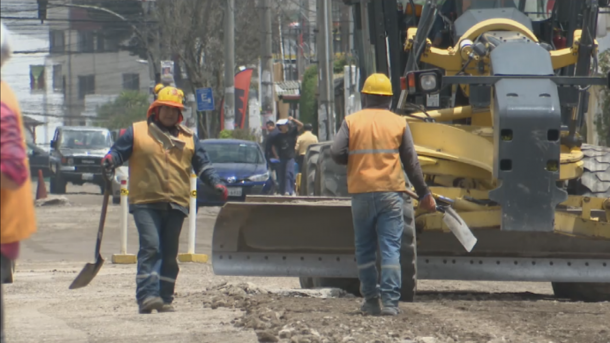 Cierres viales en Quito crean caos en el tránsito vehicular