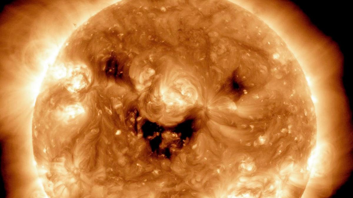 NASA publica un simpático video del sol 'sonriendo' que es 100% real