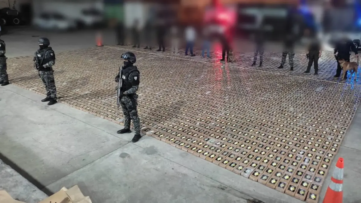 Policía decomisa seis toneladas de droga en el Puerto de Guayaquil