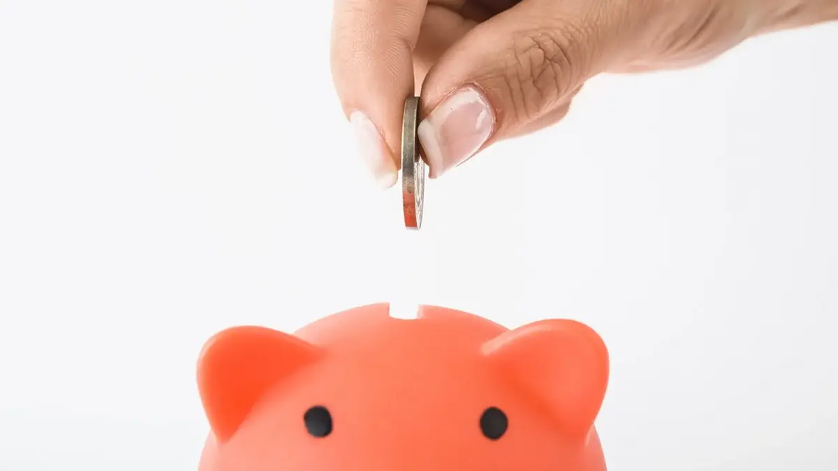 Guía de ahorros para personas entre 20 y 50 años de edad