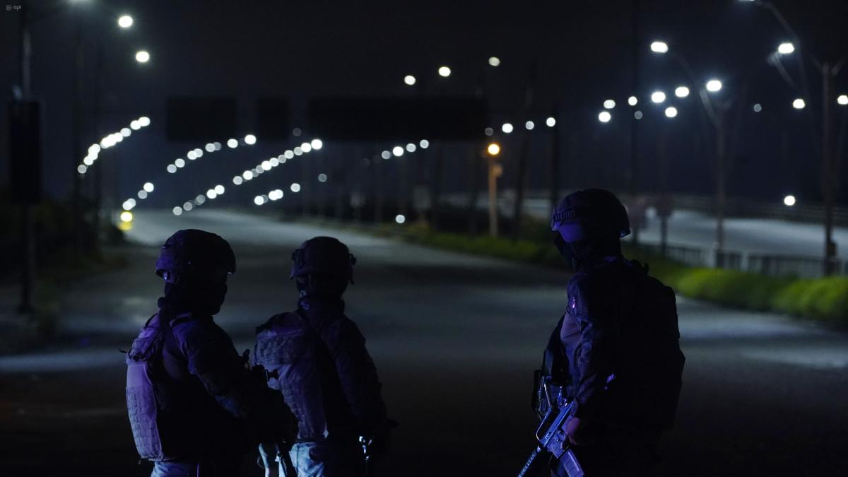897 detenidos en una semana de toque de queda en Ecuador