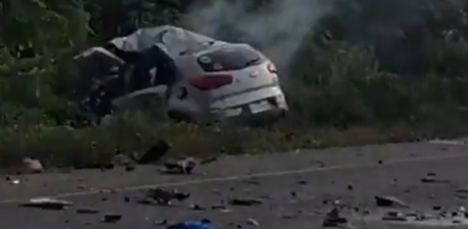 Tragedia vial en Babahoyo: conductor muere tras fuerte choque contra un camión
