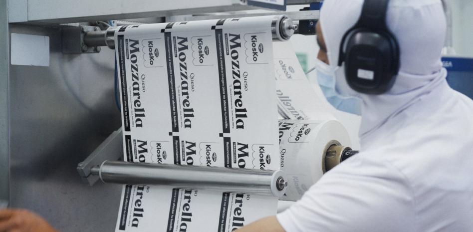 Alpina Ecuador simplifica empaques de quesos Kiosko para evitar el incremento de precios