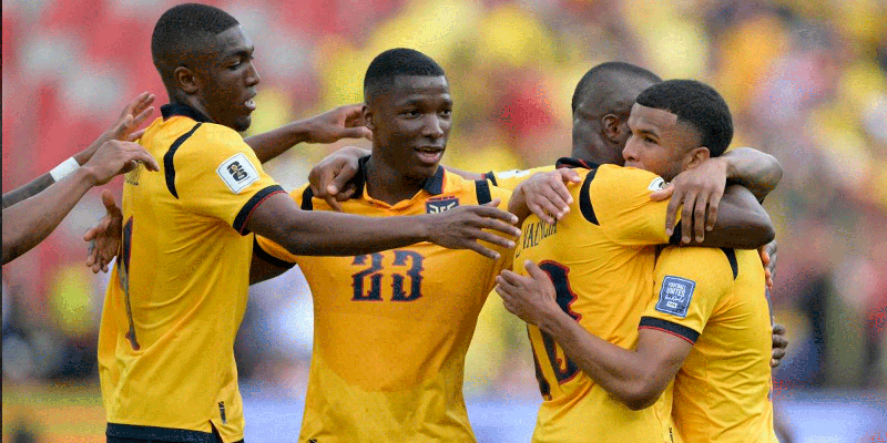 Ecuador convocó a 30 jugadores para los partidos ante Paraguay y Argentina, por Eliminatorias al Mundial 2026.